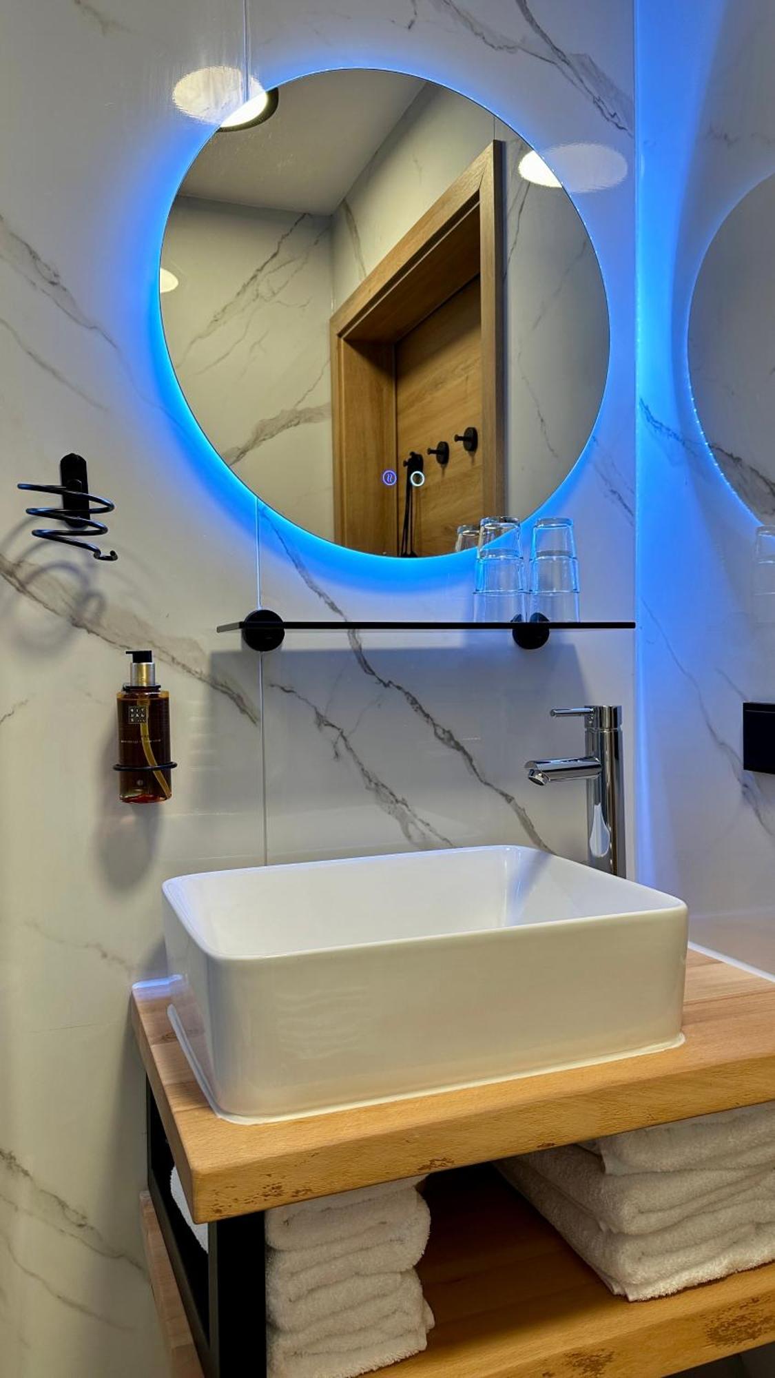 Alpen Lodge Рицлерн Екстериор снимка